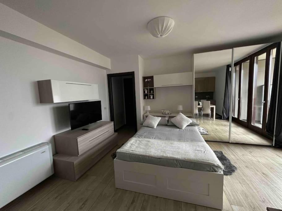 Ferienwohnung Monolocale Con Balcone Self Check In Milano Sempione Exterior foto