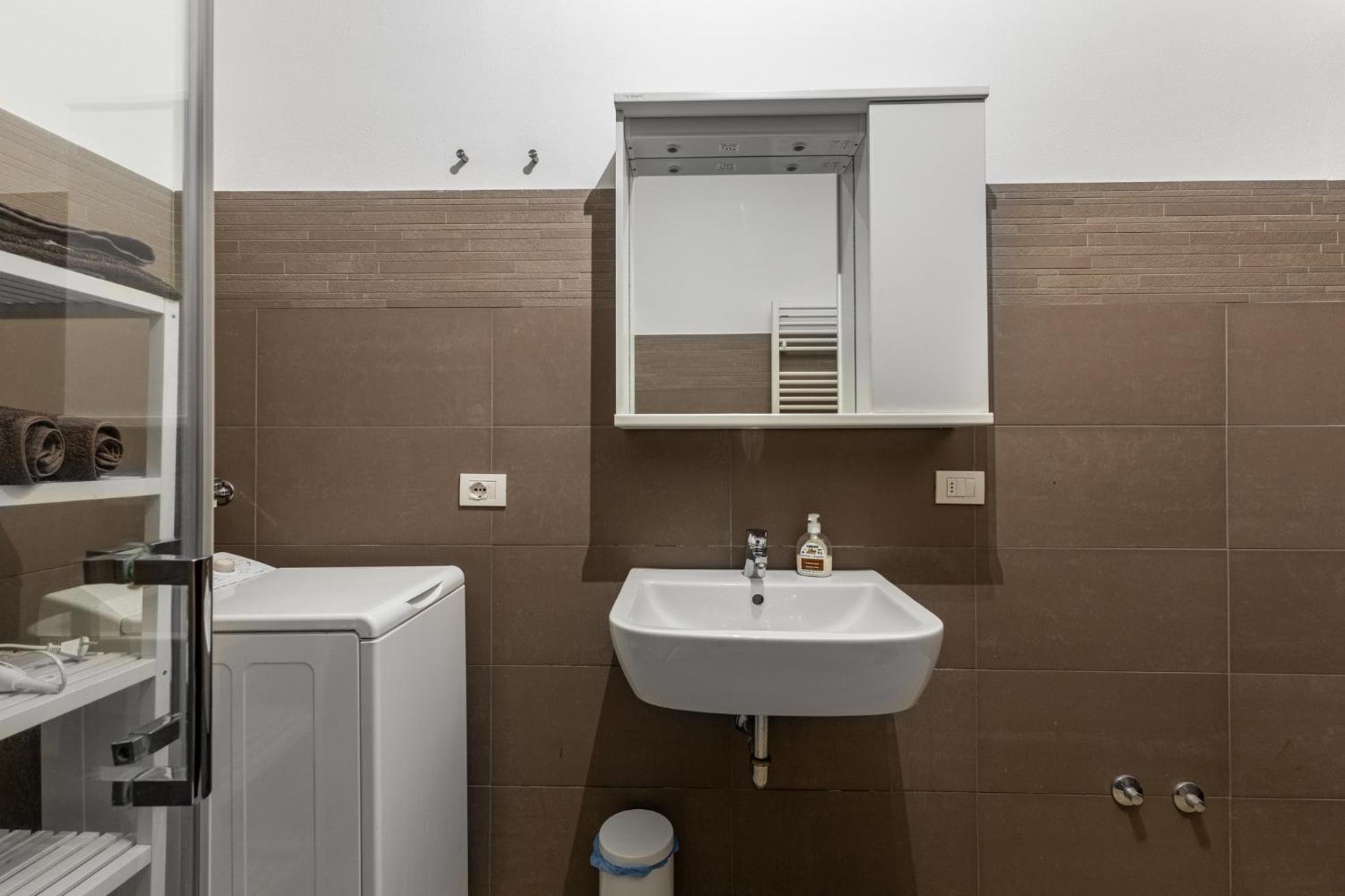 Ferienwohnung Monolocale Con Balcone Self Check In Milano Sempione Exterior foto